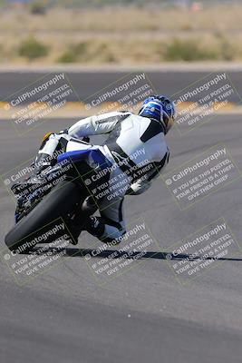 media/Oct-08-2022-SoCal Trackdays (Sat) [[1fc3beec89]]/Turn 11 Backside (1145am)/